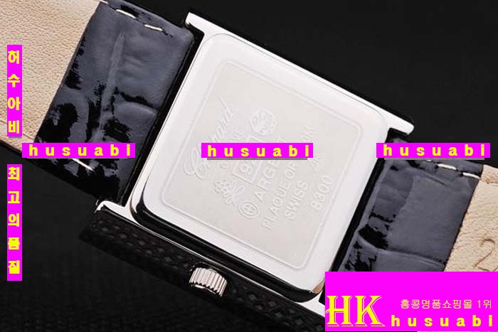 ĵ ڽð Replica Chopard Japanese Quartz MOVEMENT Stainless Case Diamond Bezel Black Bracelet Women. sa-30
