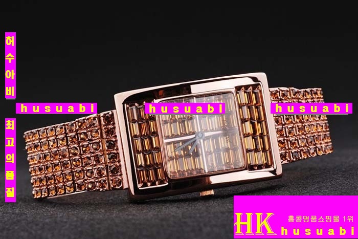 ĵ ڽð Replica Chopard Japanese Quartz MOVEMENT Rose gold Case Bezel Bracelet Women. sa-22